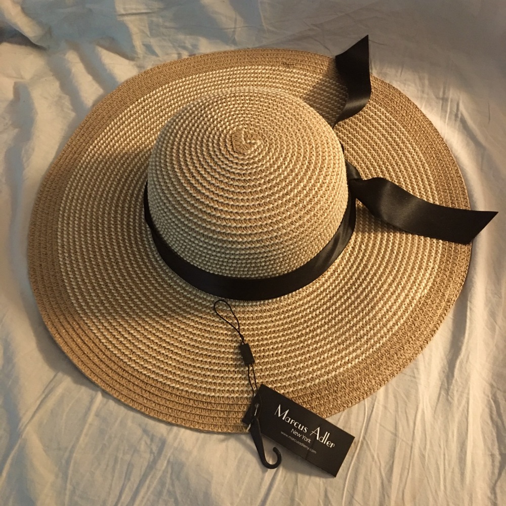 Marcus Adler hat
